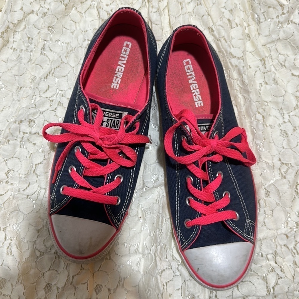 Converse Women Chuck Taylor All Star Canvas Low Top Navy Blue Pink size 9